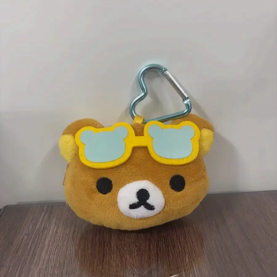 리락쿠마 선글라스 파우치 하트키링 인형