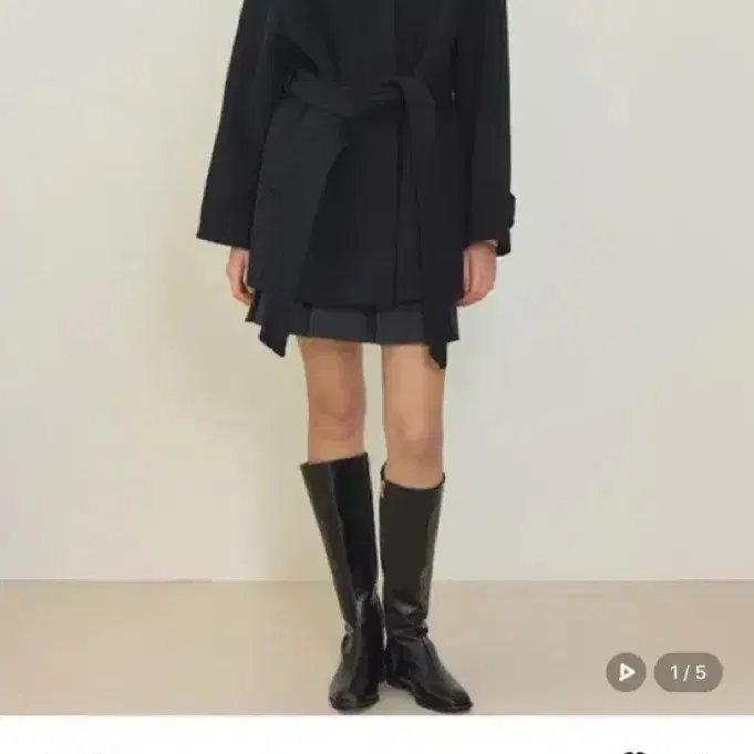 논로컬 래글런 벨티드 울 하프 코트 블랙
