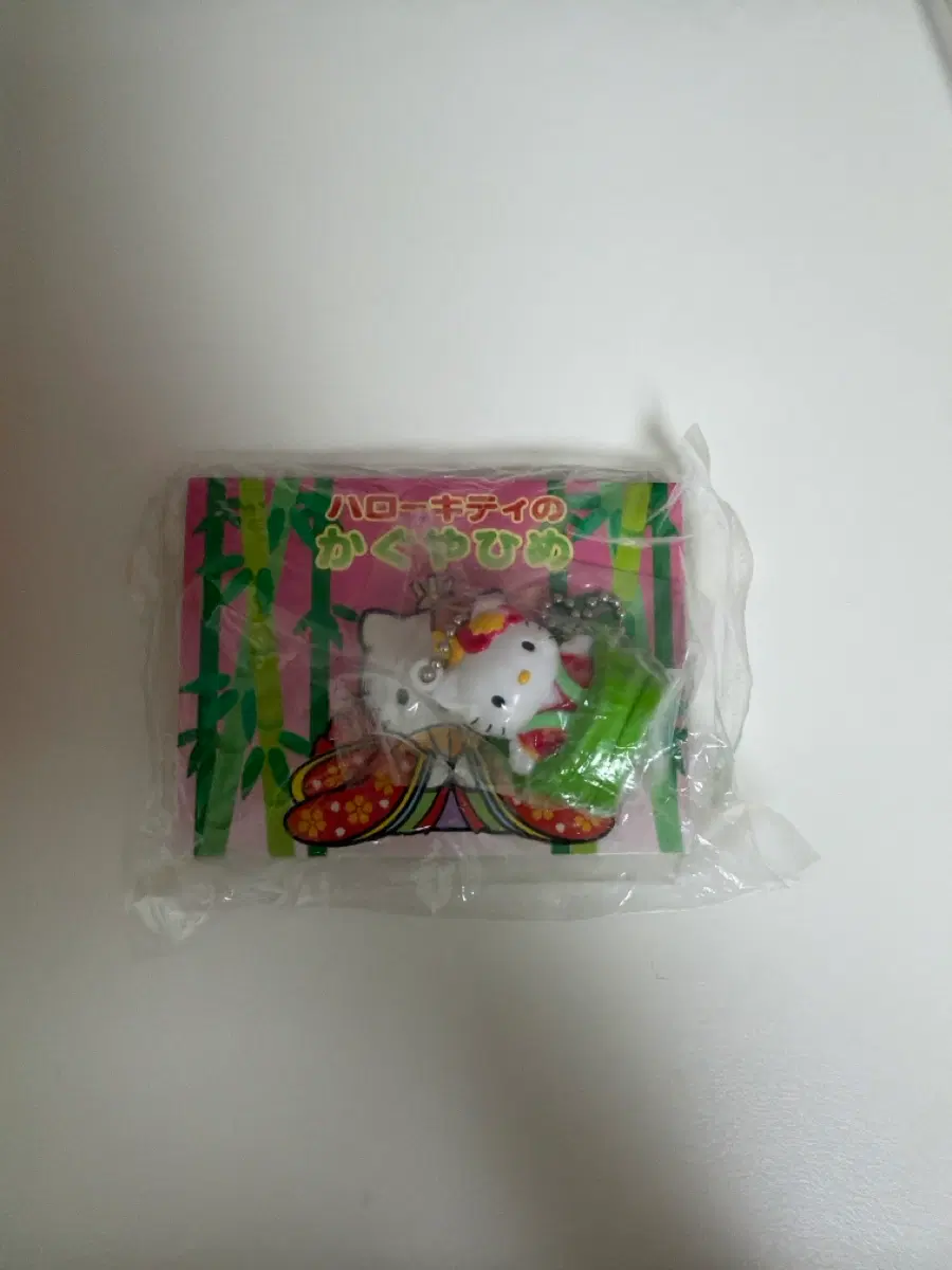 복숭아동자 키티책 피규어 보관함 일괄