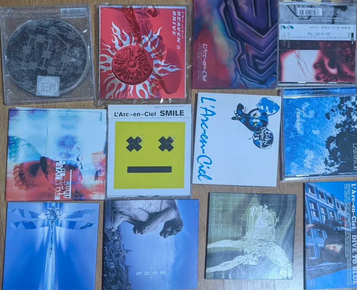 라르크앙시엘 + HYDE CD 16장 일괄 (ark/ray 초회, HYDE 관케이스 싱글 3종, 띠지 다수, 라르크고향탐방기 일본어판)