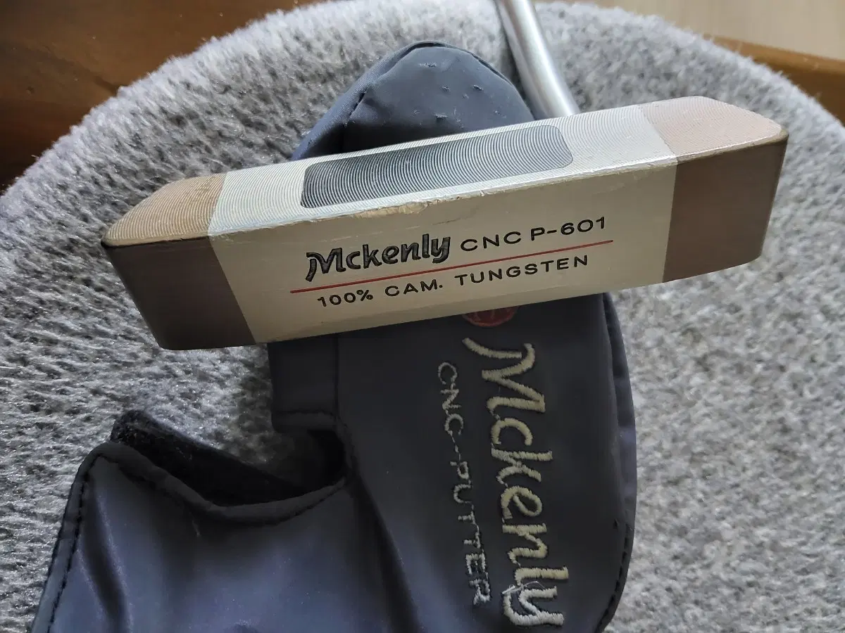 흔치않는 국산 맥켄리 CNC P-601 34인치 블레이드 퍼터