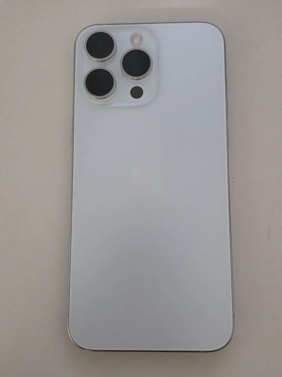 아이폰 15 프로 맥스 실버 256GB 판매