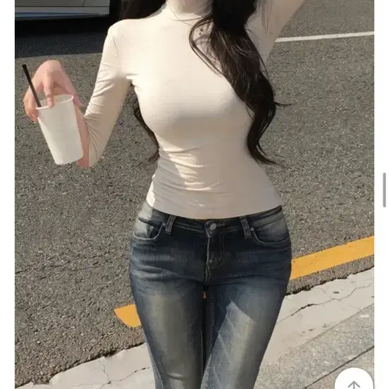 스킴스핏 티셔츠
