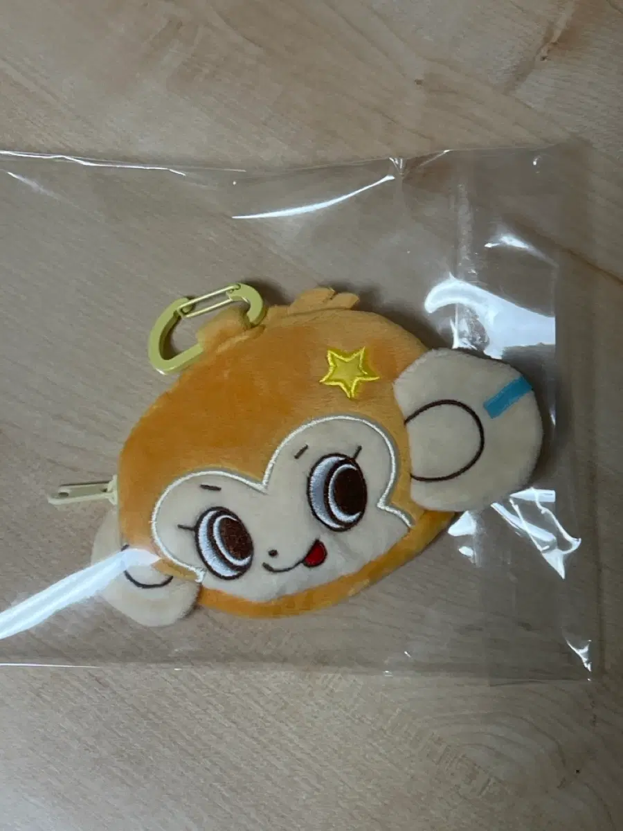 나루미야 캐릭터즈 루키 페이스 파우치 키링 가챠