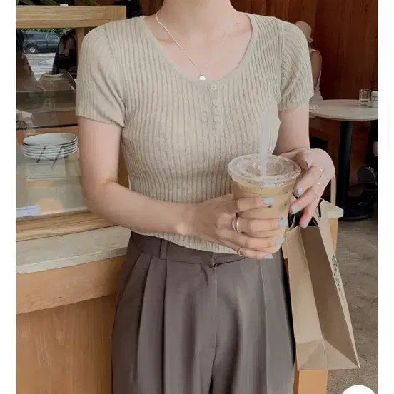 슬로우앤드 SLOWMADE 슬리밍 반오픈 골지니트