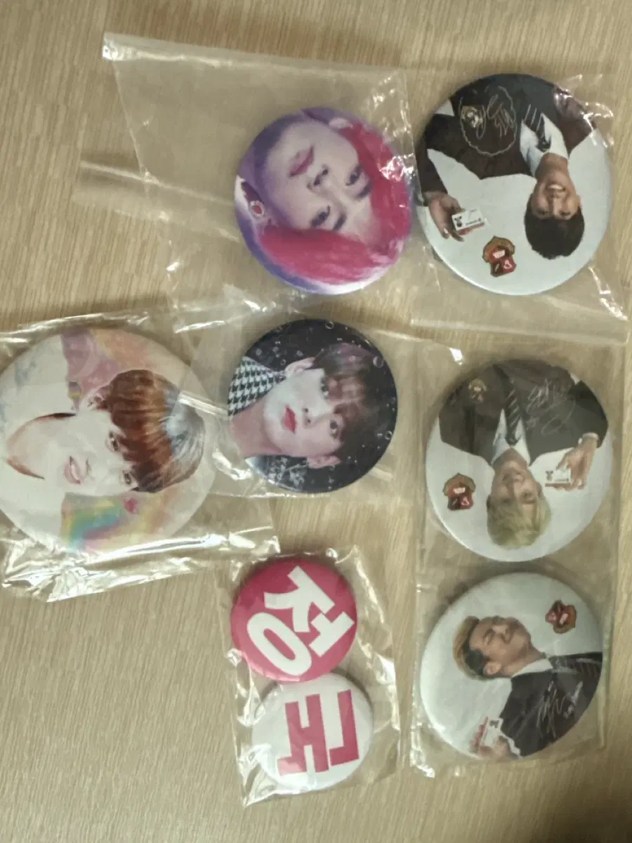 방탄소년단 굿즈 핀버튼