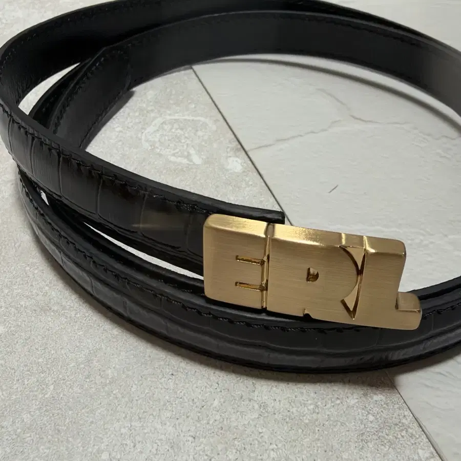 [새상품] ERL Skinny Croc 엠보 레더 벨트 블랙