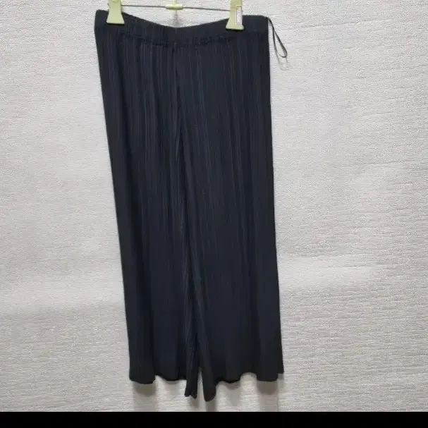 y349 플리츠 와이드 팬츠