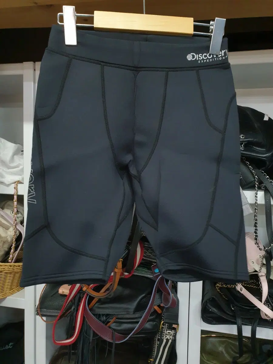 디스커버리 네오프렌 보드숏 둘레80