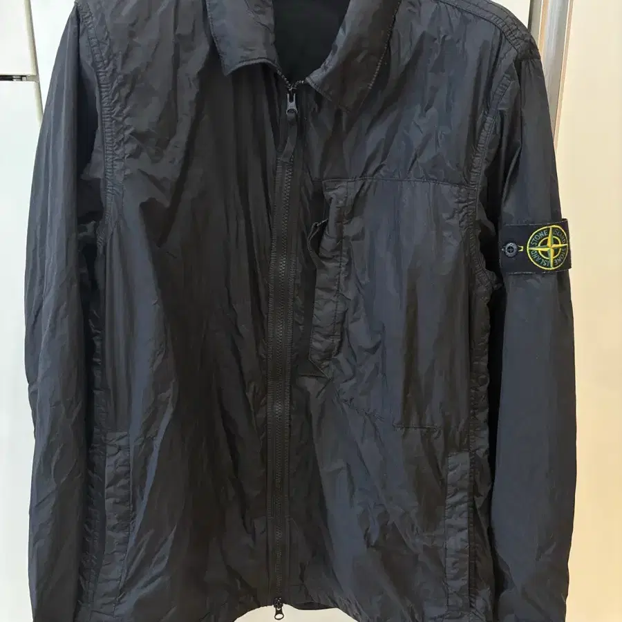 24fw 스톤아일랜드 크링클랩스 점퍼 L (새상품급)