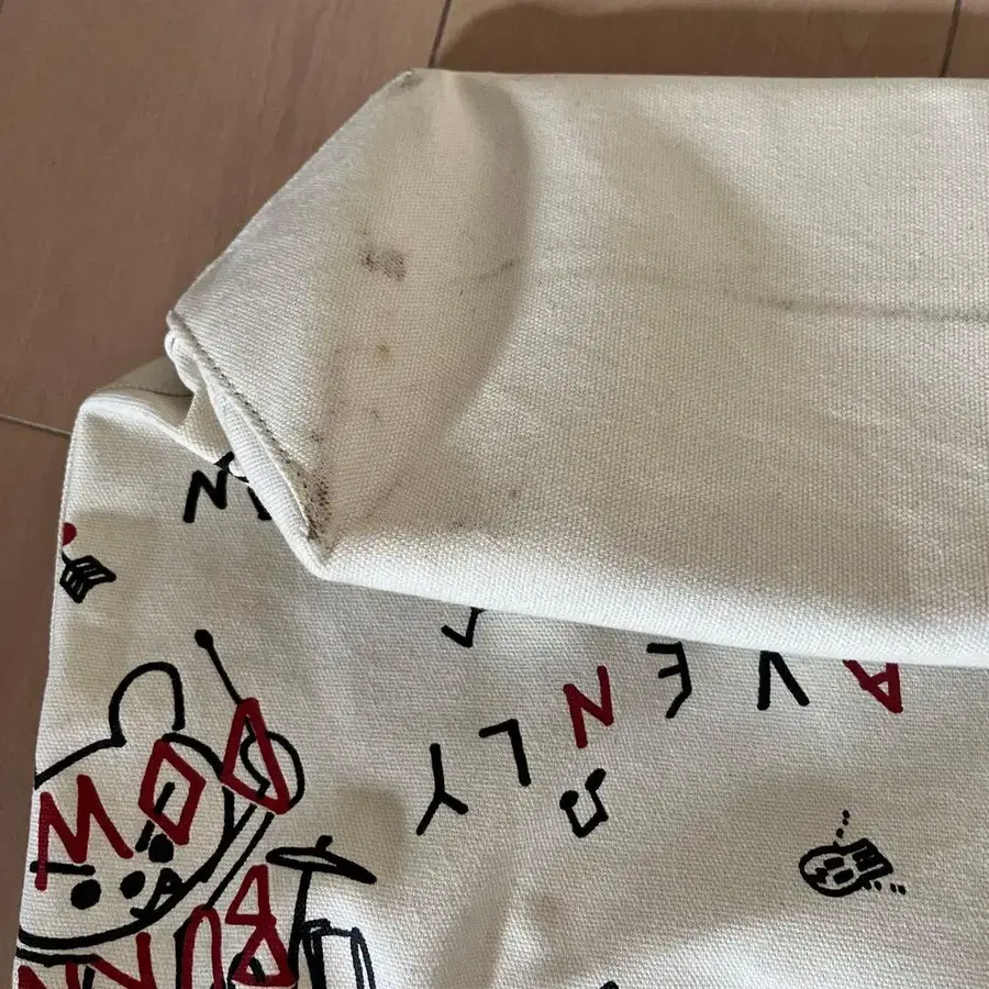 4번째 상품 이미지