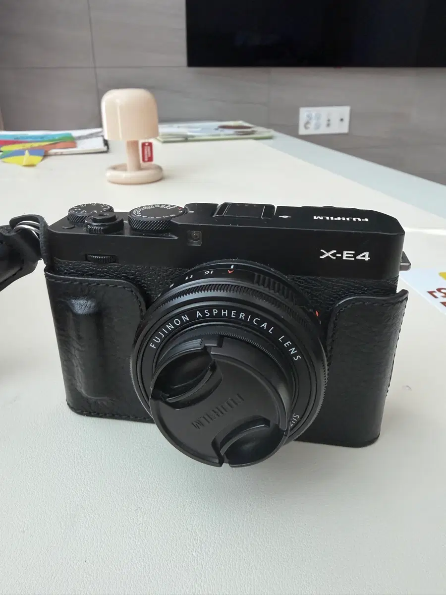 후지필름 xe4 xf27.8 펜케익렌즈
