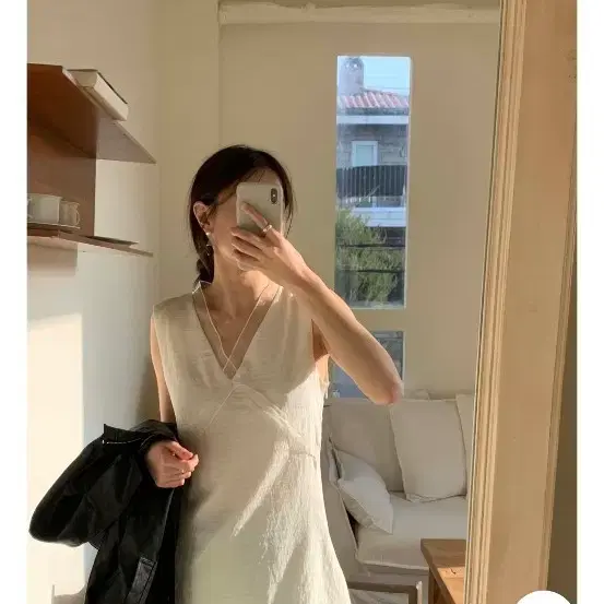 교신 새틴 생활한복 브이넥 민소매 원피스 아이보리