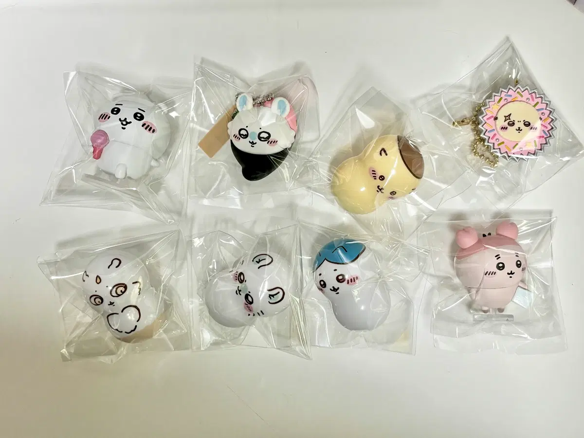(랜박)치이카와 아크릴 피규어 가챠 뱃지 랜박