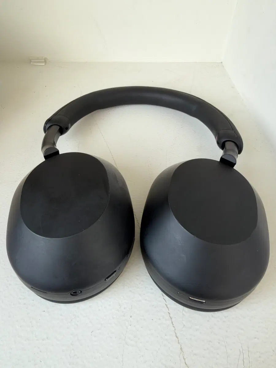 소니 WH-1000XM5 노이즈캔슬링 헤드폰 블랙
