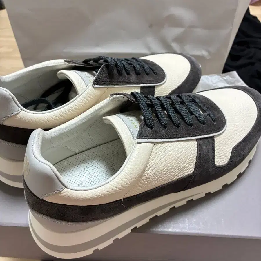 브루넬로 쿠치넬리 스니커즈 280