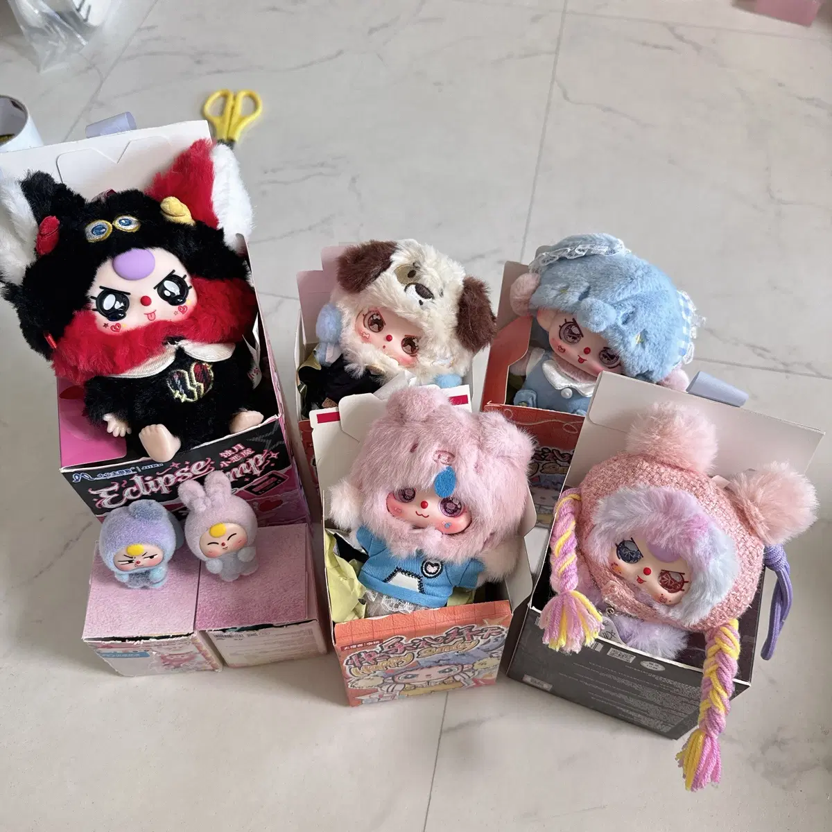베이비쓰리 일괄 (지이모 이클립스 뚜따, 베쓰 피규어, 해피선데이, 반항아)
