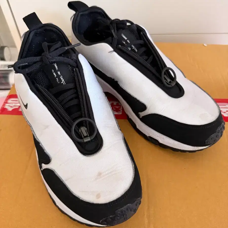나이키 x 꼼데가르송 옴므 플러스 에어맥스 선더 SP 280