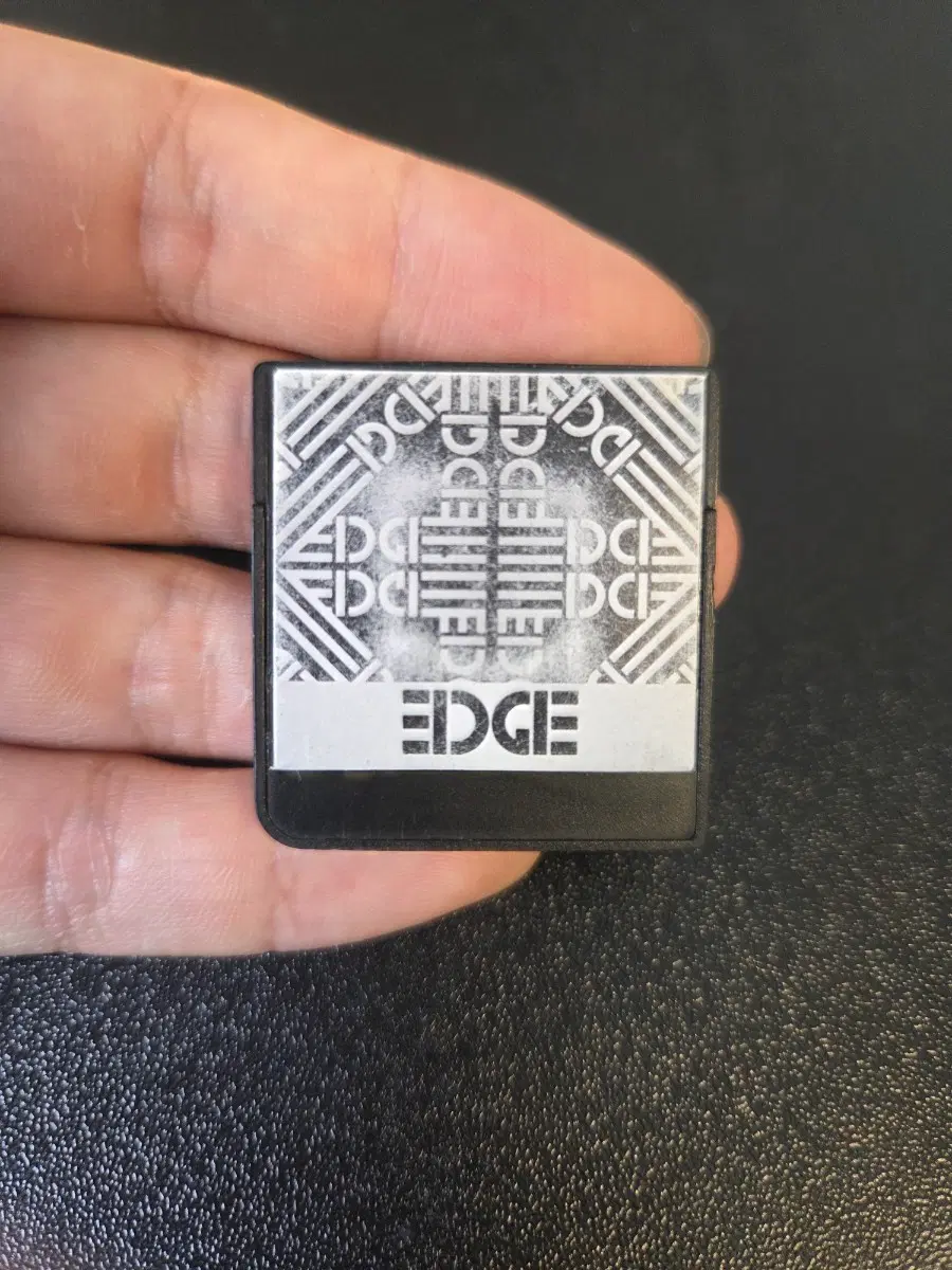닌텐도 EDGE칩 / R4, TT칩