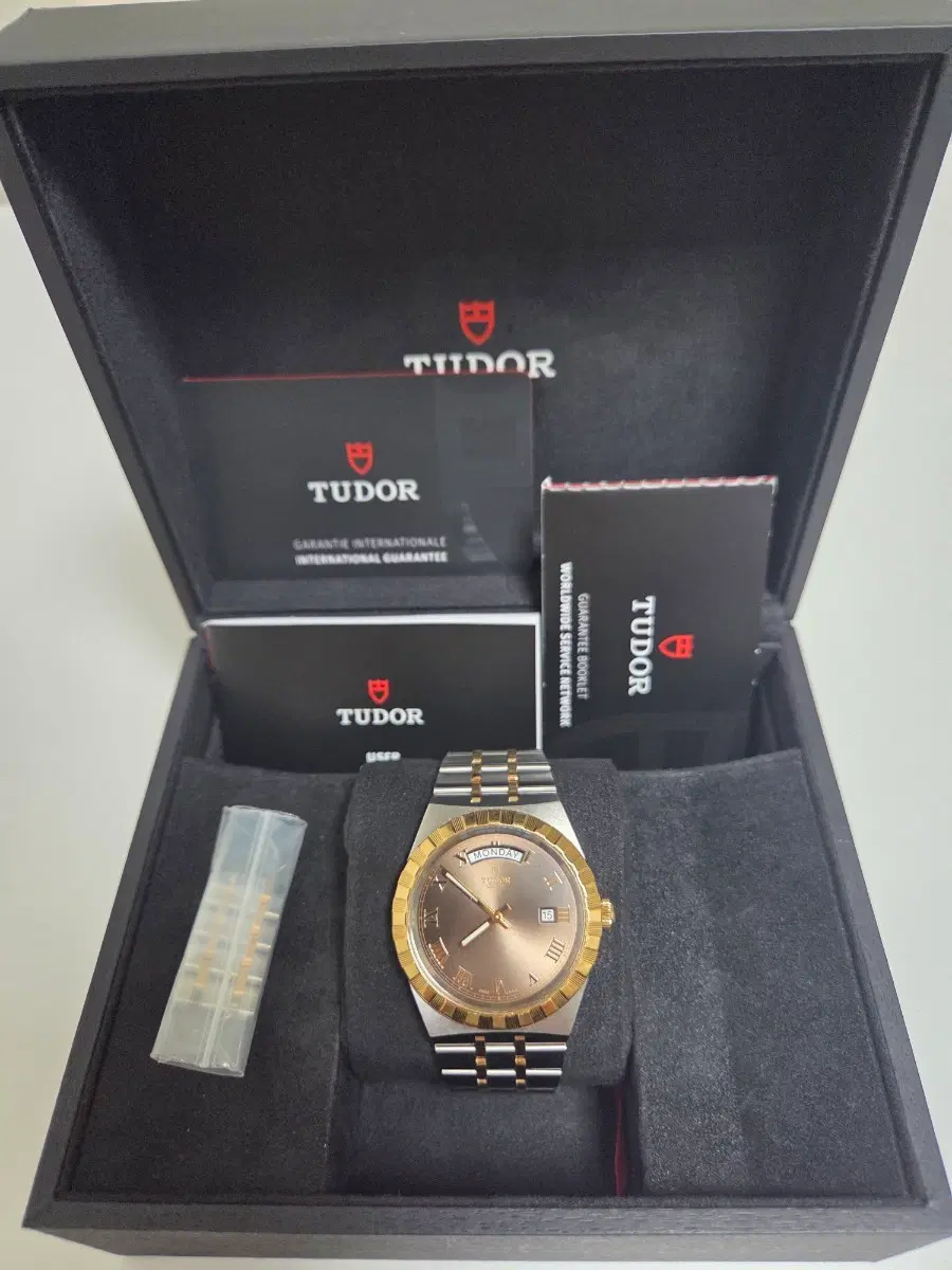 튜더(TUDOR) 로얄 오토매틱 투톤 초콜릿 브라운 다이얼