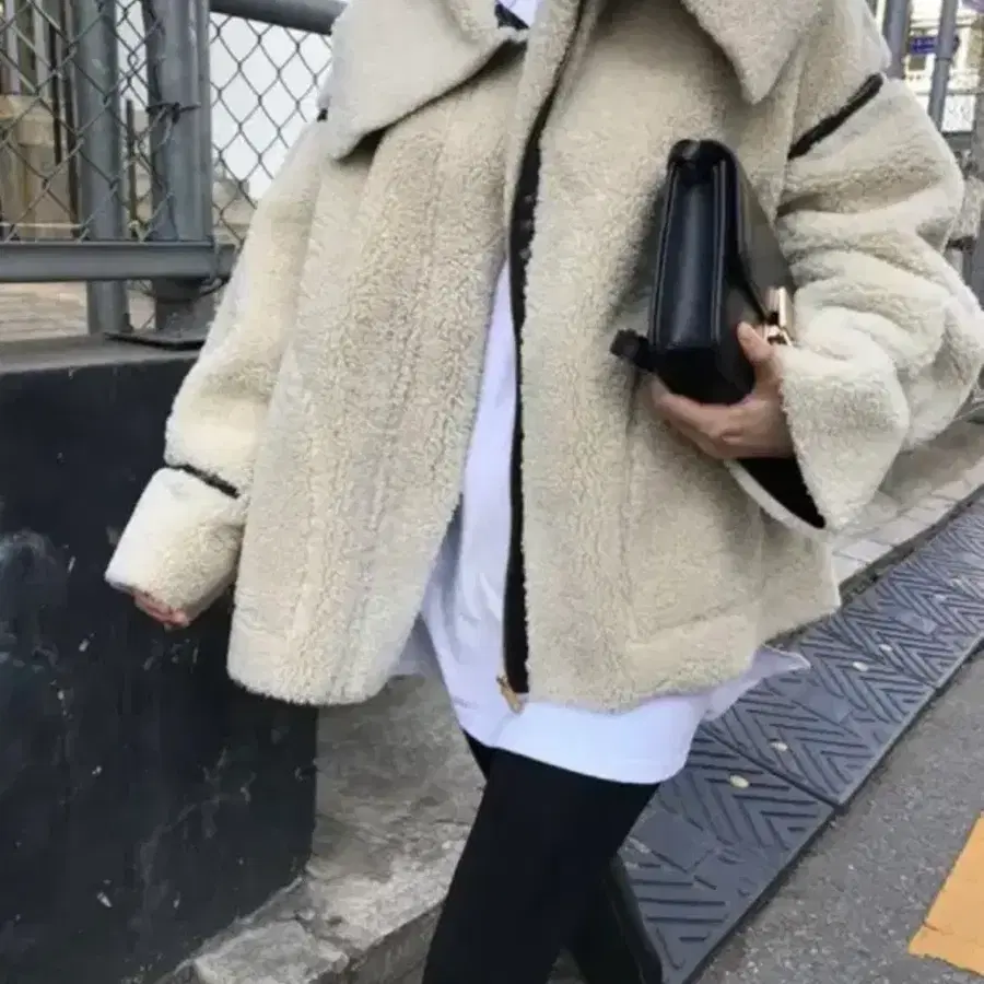 시어링 무스탕 양털코트