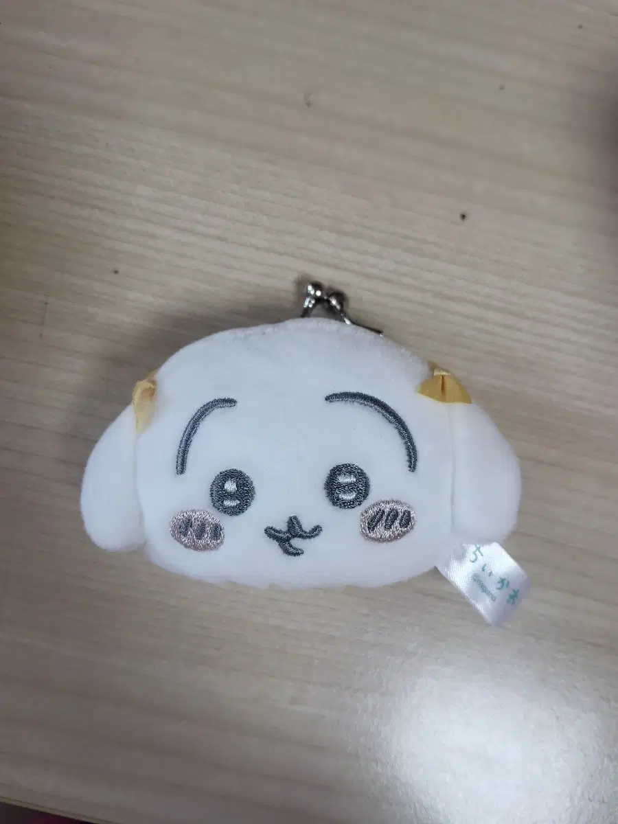 롭이어 우사기 동전지갑