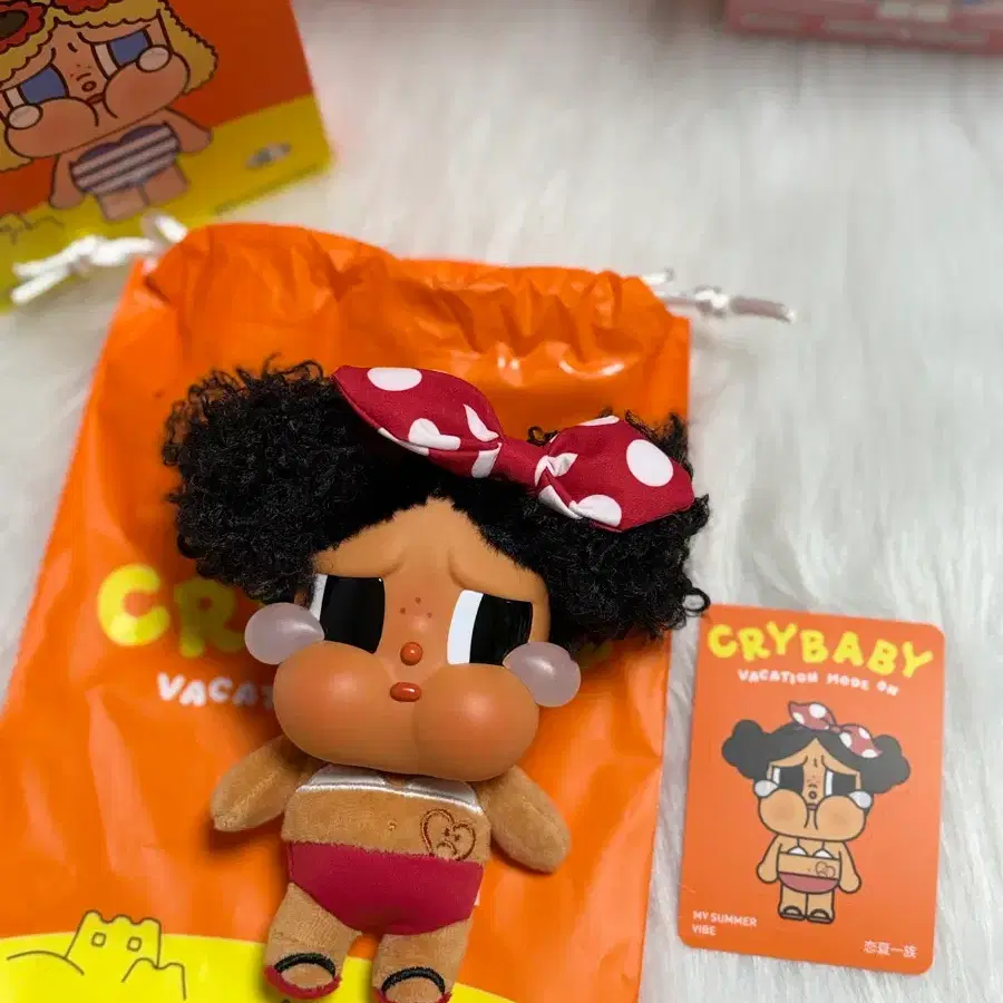 팝마트 크라이베이비 휴가일기 여름감성 키링