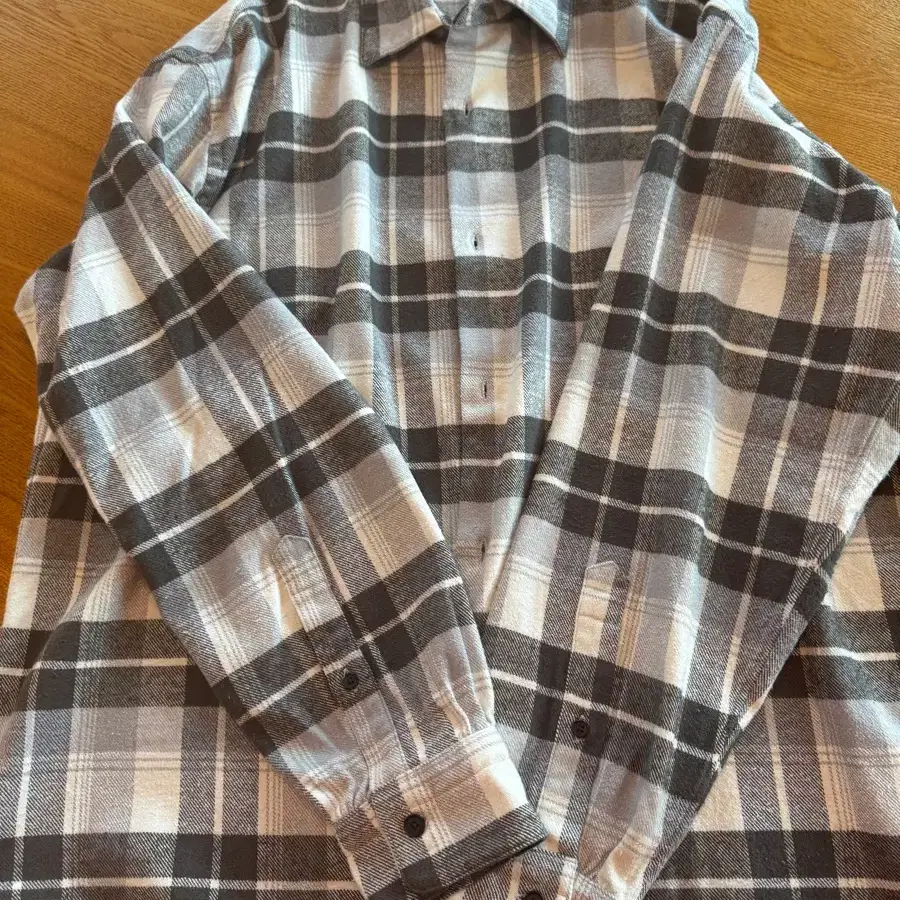 A.PRESSE 아프레쎄 26AW Vintage Cotton Silk Nep Twill Check Shirt 빈티지 코튼 실크 네프 트윌 체크 셔츠 26AAP-02-09