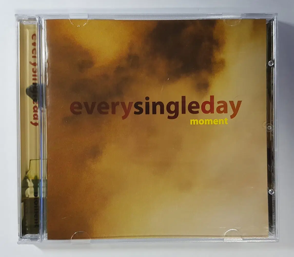 에브리 싱글 데이 (Every Single Day) - Moment 씨디