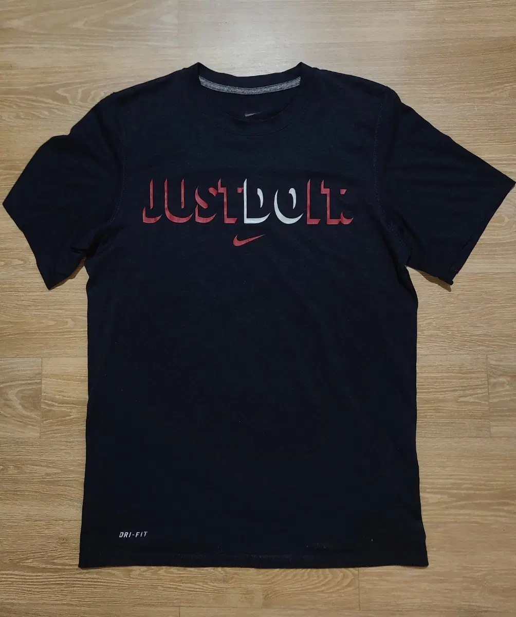나이키 JUST DO IT 드라이핏 반팔티 블랙 M