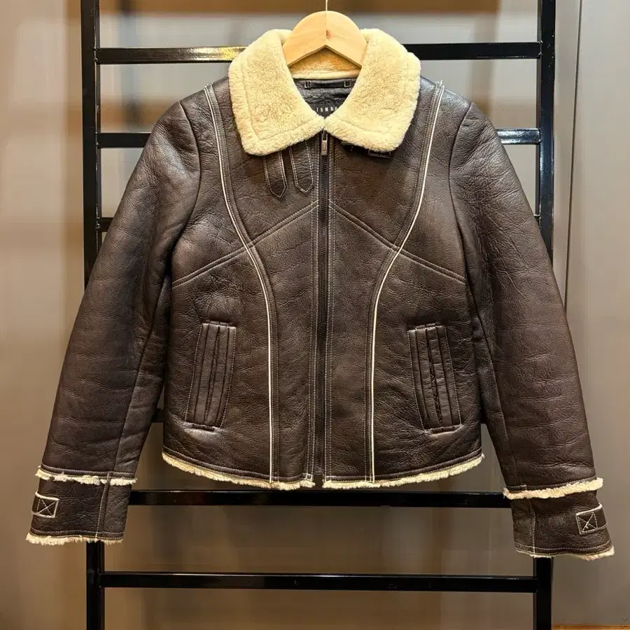 [88] 톰보이 TOMBOY 리얼 양털 무스탕 양가죽 크롭 자켓