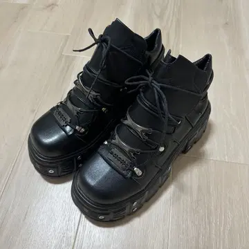 당일 발송 통굽 스니커즈 블랙 메탈 부품 y2k 펑크 한국 스트릿