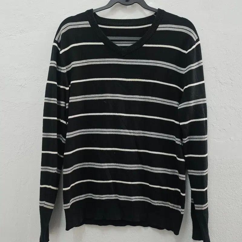브이넥 니트 남여공용  XL J6009