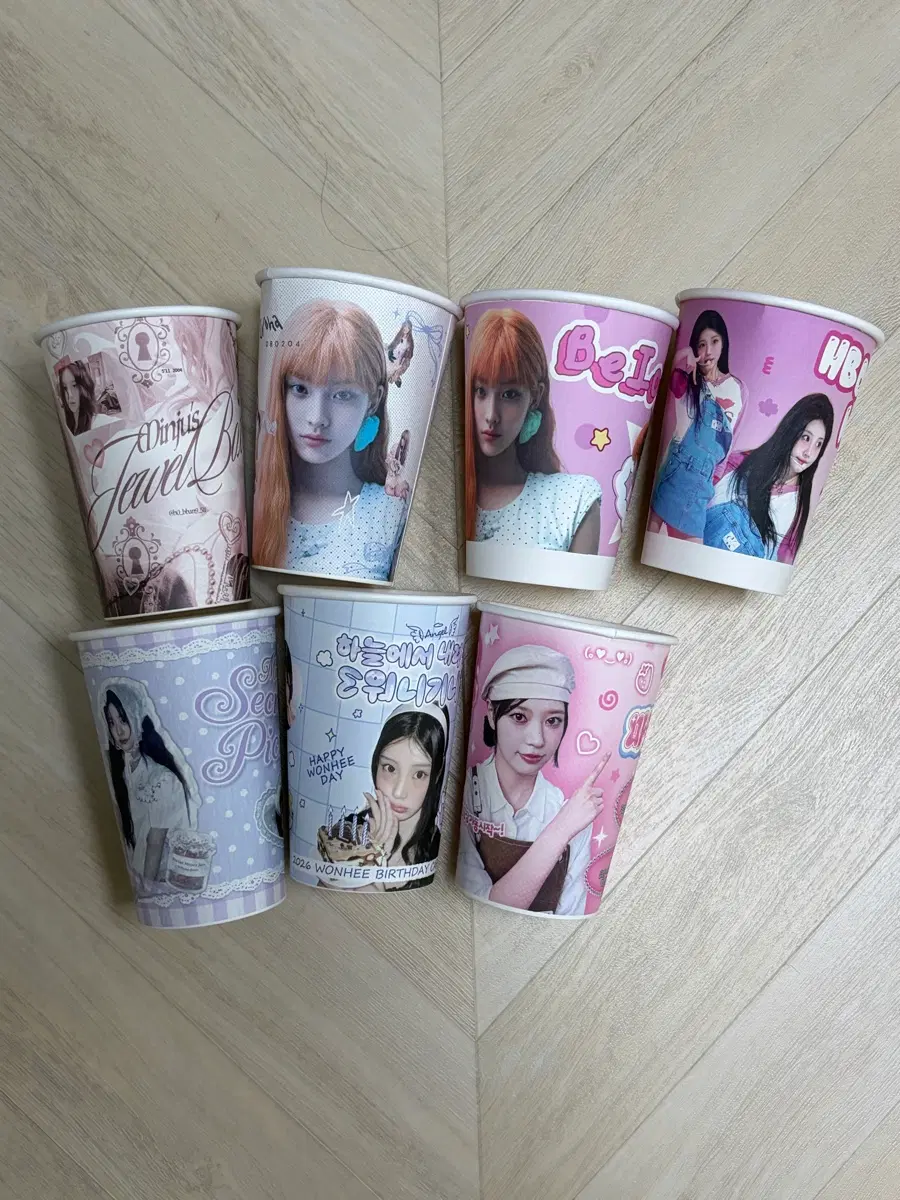 아일릿 생일카페 종이컵 모음