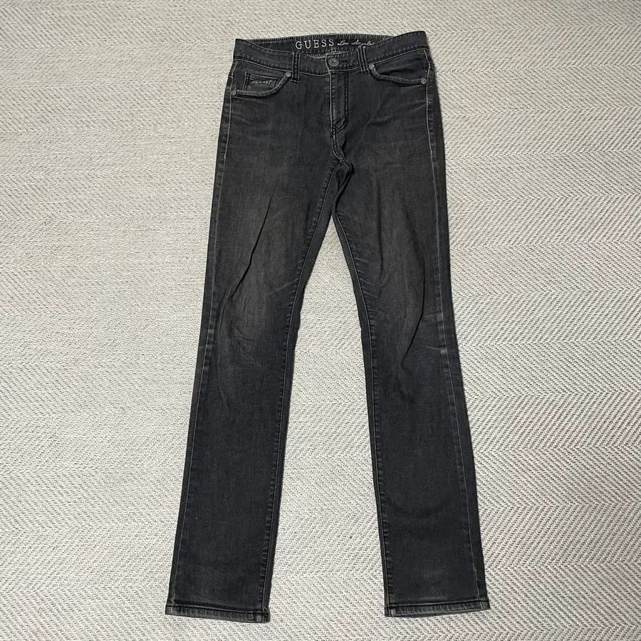 (30) Guess게스  블랙진