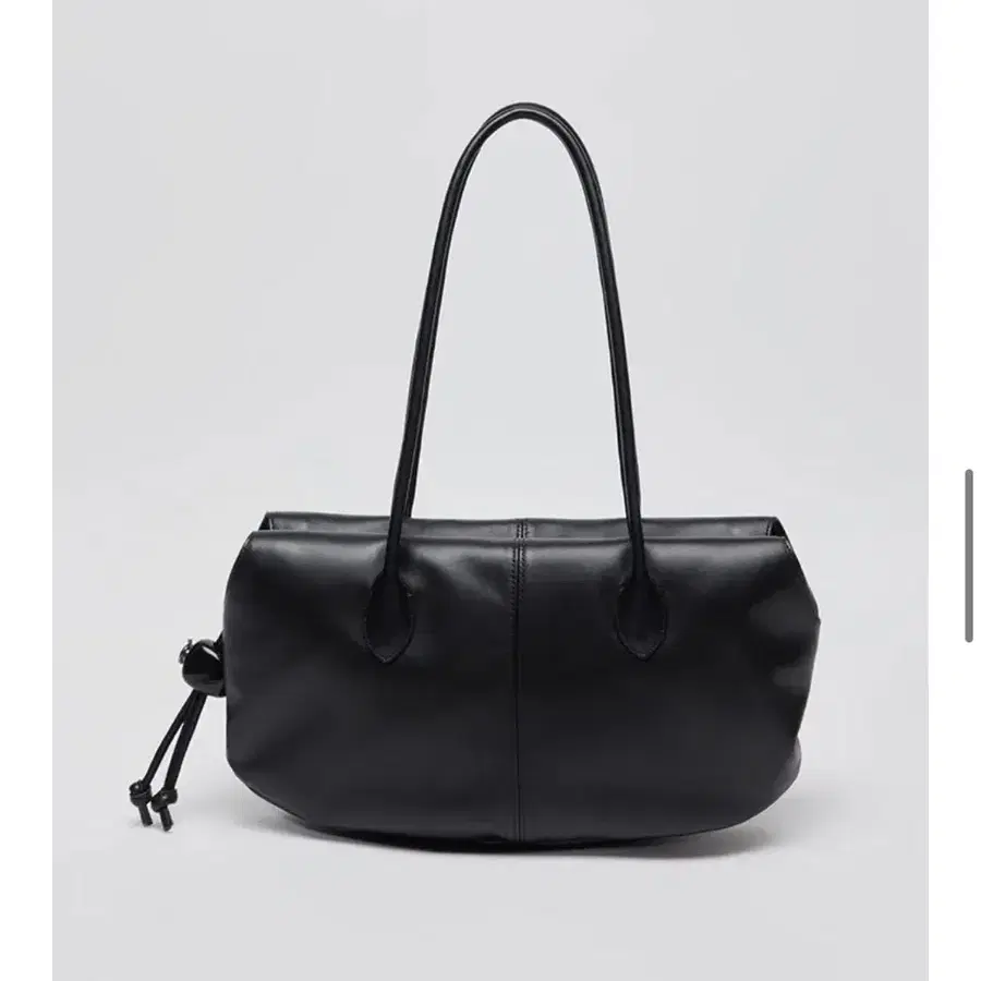 2회 착용)아카이브앱크 formica shoulder bag