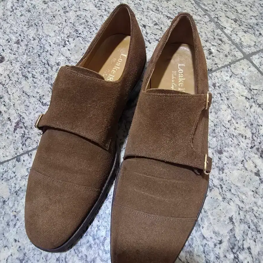 Loake 1880 더블몽크 캐논 스웨이드