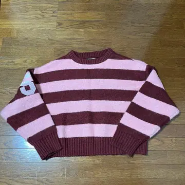 scuffers 핑크 보더 스웨터