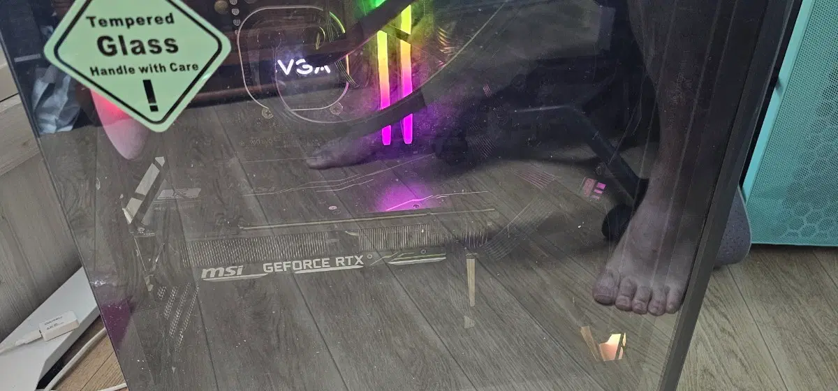 5700x 2080ti 컴퓨터 팝니다.