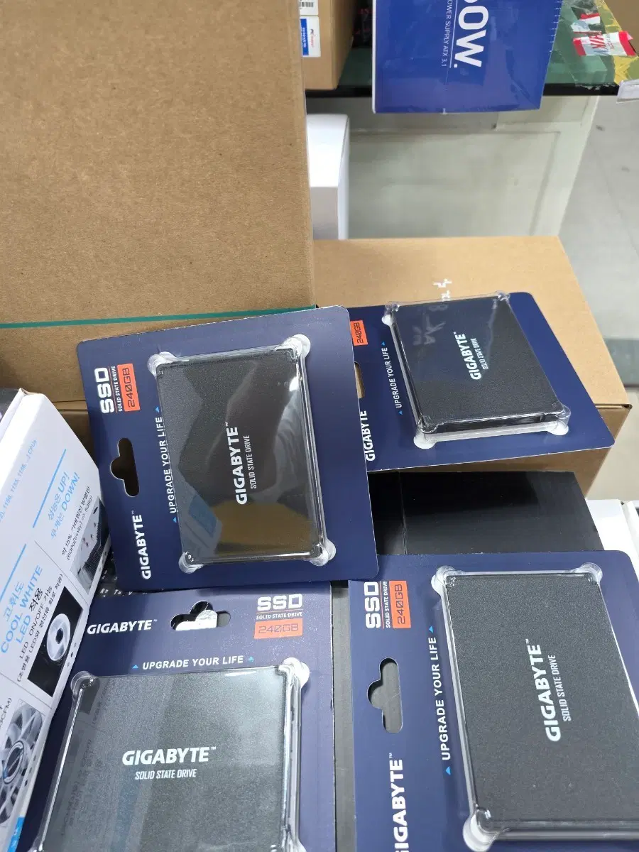 기가바이트 SSD 240GB 2개일괄판매 피씨디럭트 미개봉신품