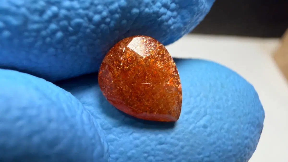 No.6321 천연 태양의불꽃 광석 AAA썬스톤 커팅 1.3ct