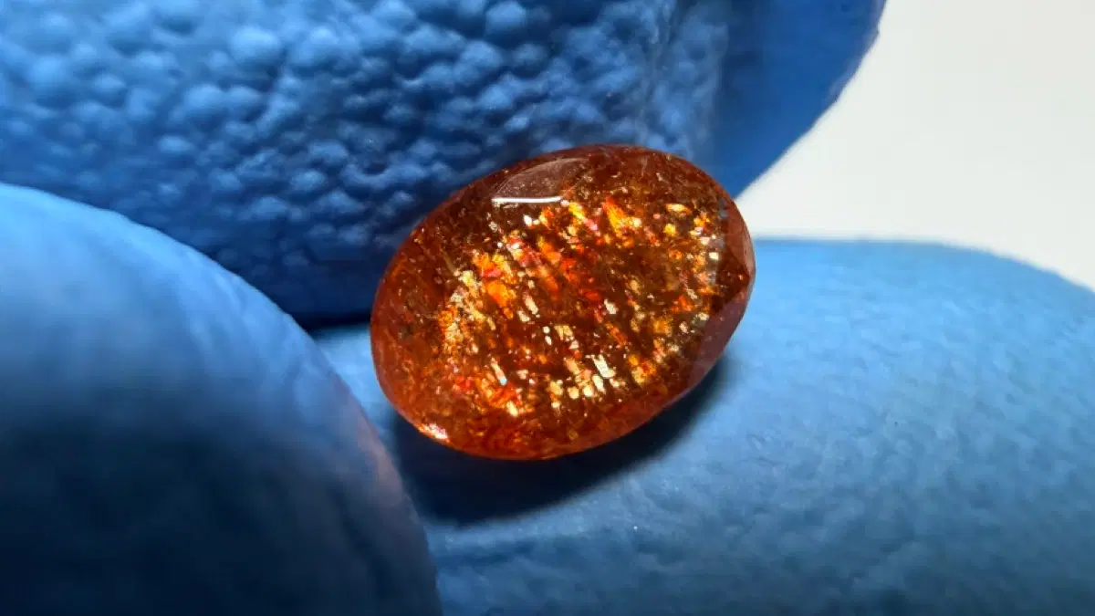 No.6318 천연 태양의불꽃 광석 AAA썬스톤 커팅 0.8ct