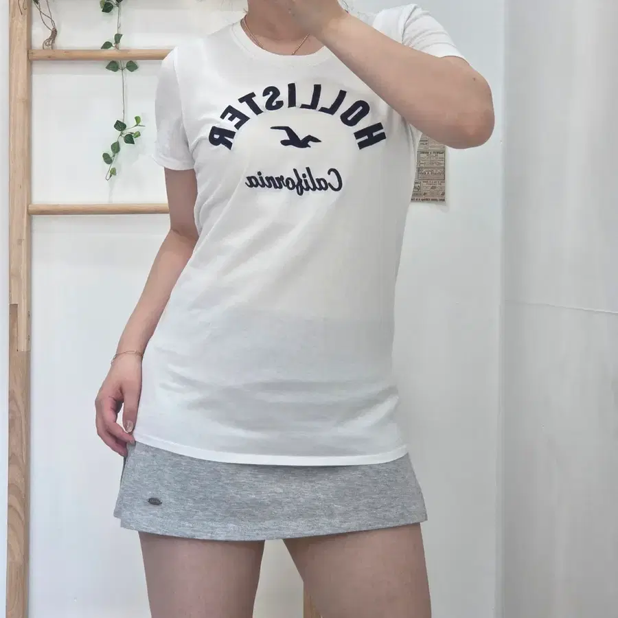 [S]딱붙핏 슬림핏 y2k 홀리스터 반팔티 화이트