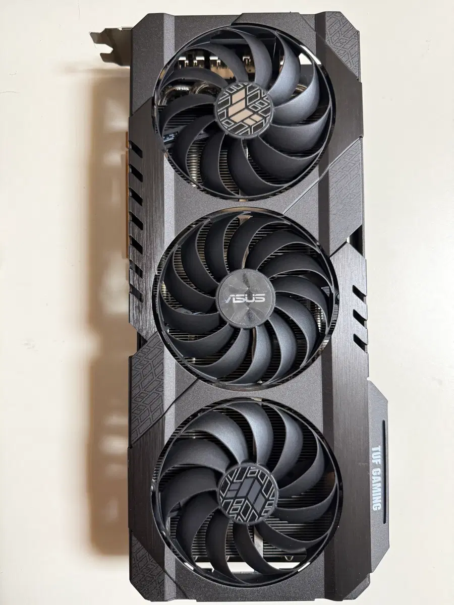 라데온 RX6900XT TUF 16GB GAMING 터프