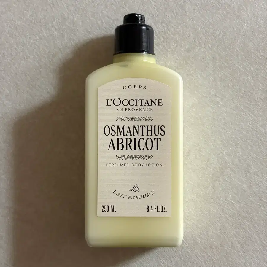 [새상품] 록시땅 오스만투스 아브리코 퍼퓸드 바디 로션 250ml