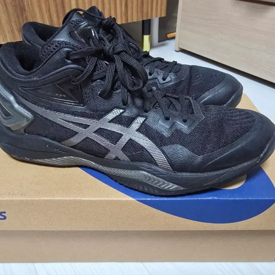 아식스 젤버스트 27 블랙 280 농구화