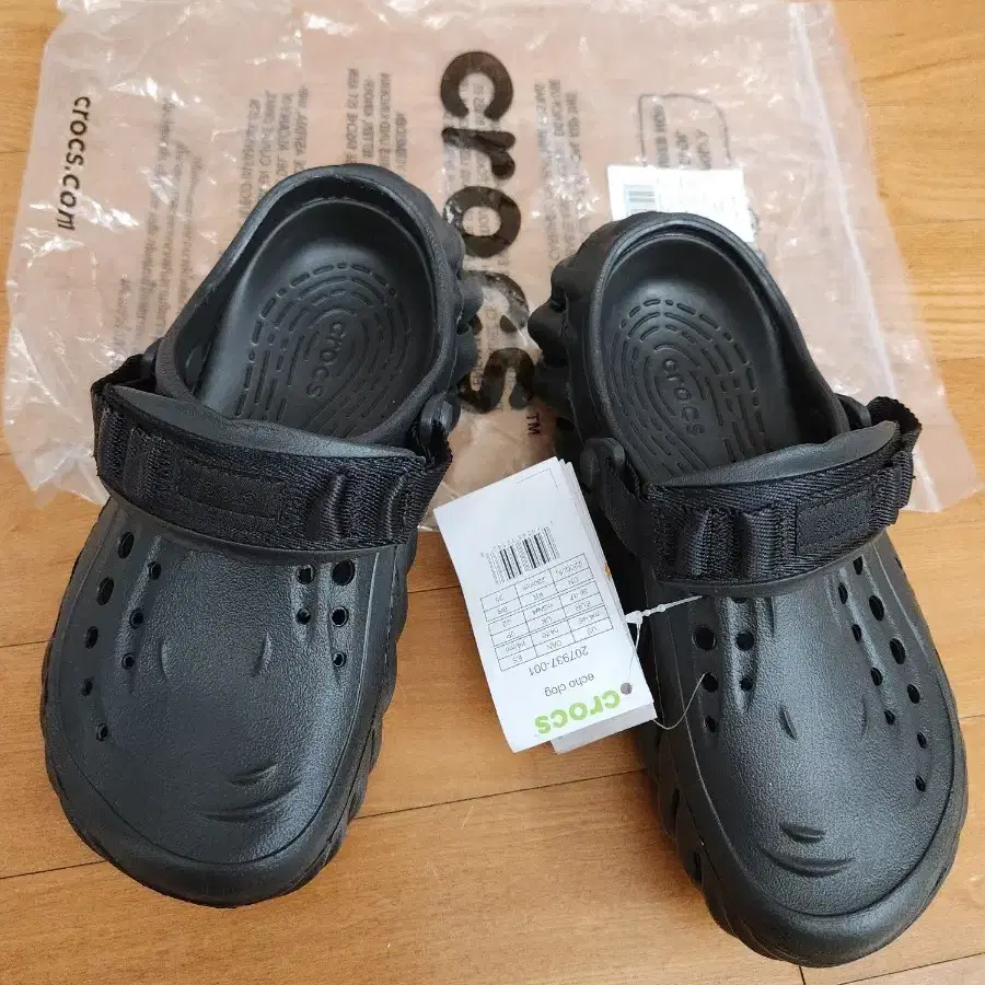 크록스 에코 클로그 블랙