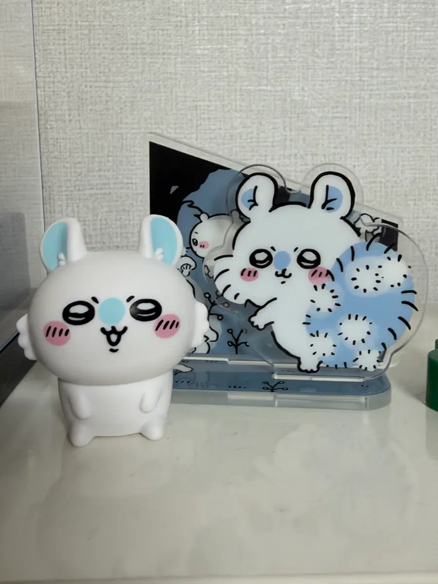 모몽가 피규어 + 아크릴 스탠드