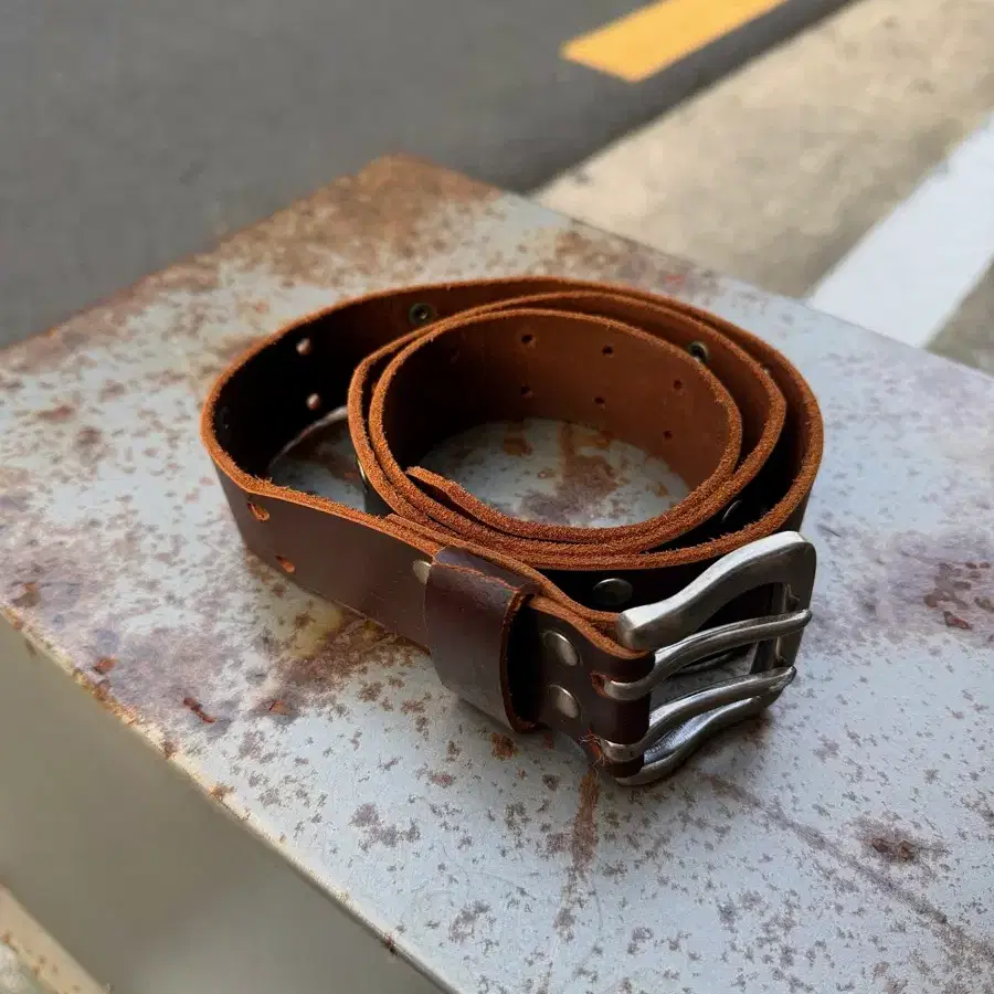 빈티지 브라운 더블 버클 레더 벨트