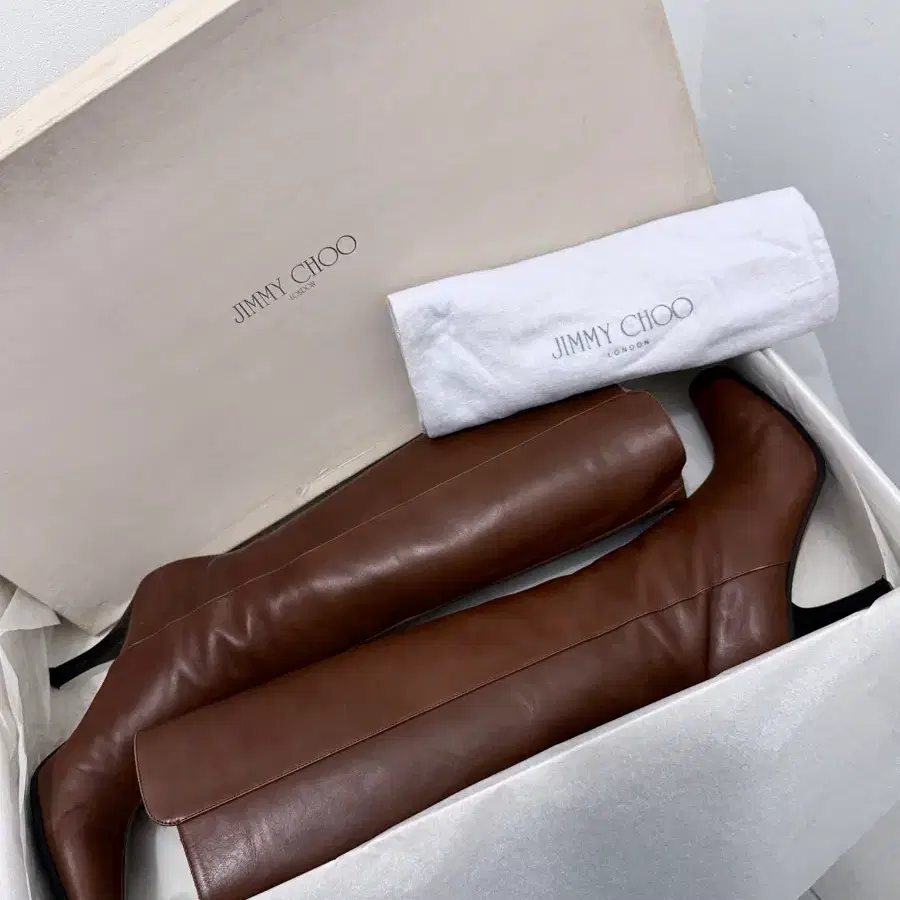 [정품/풀구성] 지미추(Jimmy Choo) 브라운 가죽 스틸레토 롱부츠 (37.5)